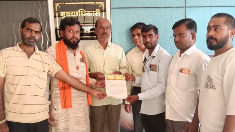 अखिल भारतीय छावा संघटनेचे जनहिताच्या विविध मागण्यासाठी देऊळगाव राजा नगर पालिकेला निवेदन 