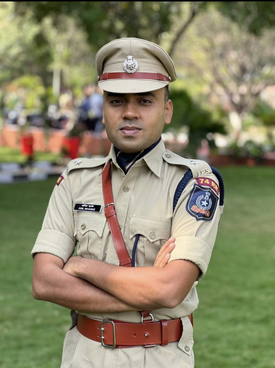 अतिरिक्त पोलिस अधीक्षकांनी विद्यार्थ्यांसाठी स्वतःच्या घरात सुरू केले सुसज्ज ग्रंथालय.